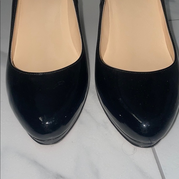 Black Patent Leather Platform Pumps - Picture 6 of 12